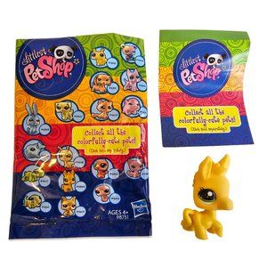 Hasbro Littlest Pet Shop #2588 Donkey Solid Yellow Green Wave 6 Blind Bag LPS